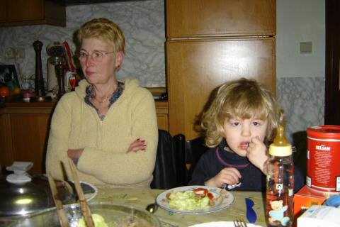 20050204001