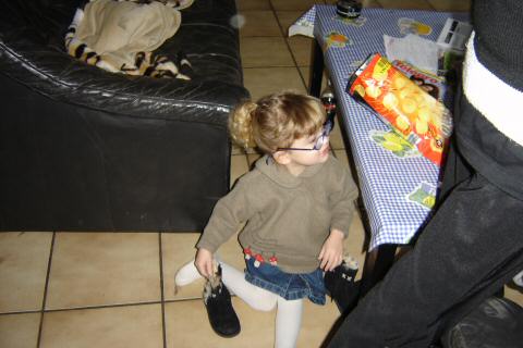 20050211004