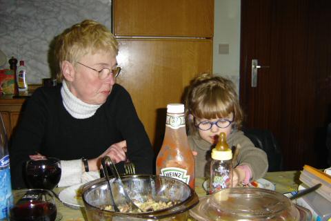 20050211010
