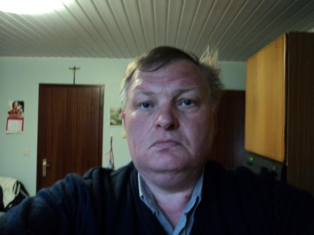 20100527062422001